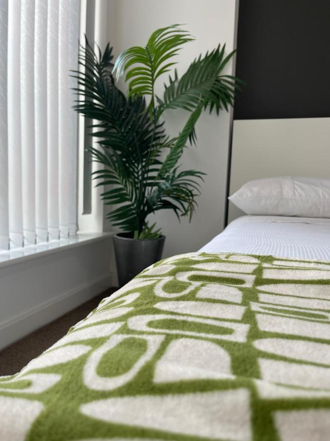 Lovely 2-Bedroom Condo With A Free Parking Birmingham Exterior foto